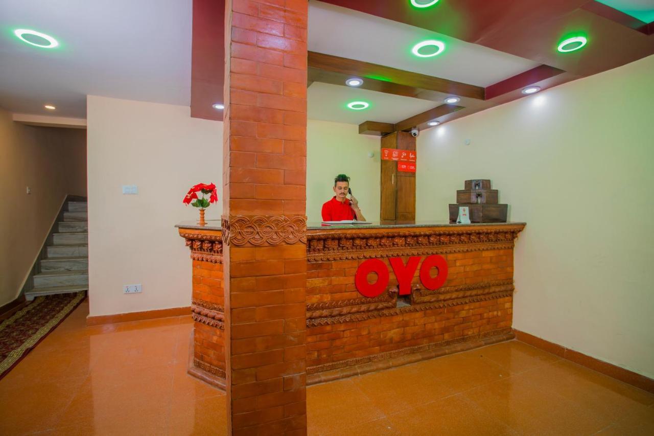 Oyo Hotel Antique Kutty Kathmandu Buitenkant foto