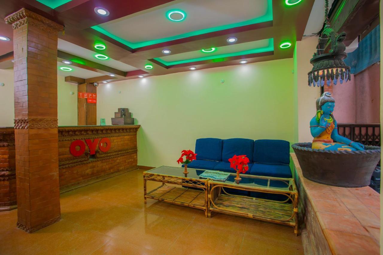 Oyo Hotel Antique Kutty Kathmandu Buitenkant foto