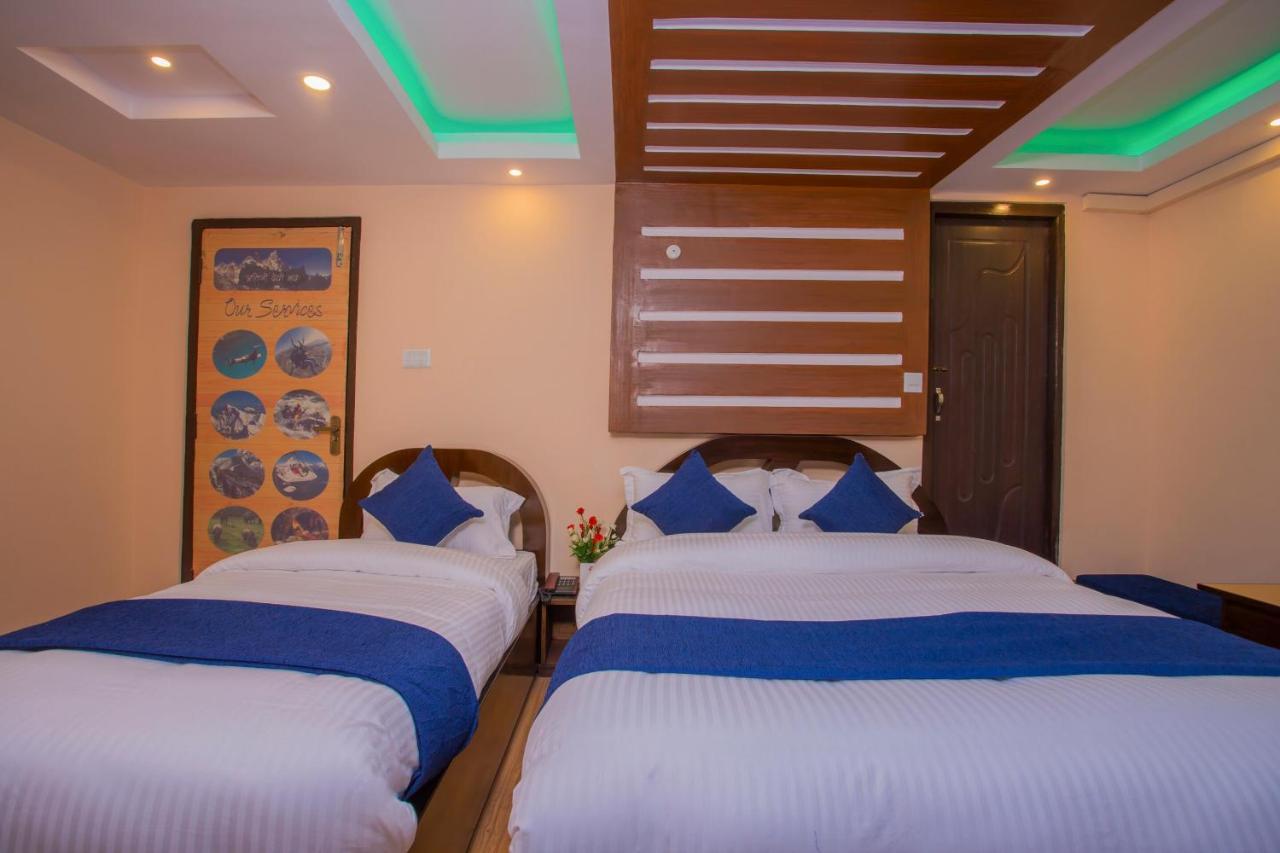 Oyo Hotel Antique Kutty Kathmandu Buitenkant foto